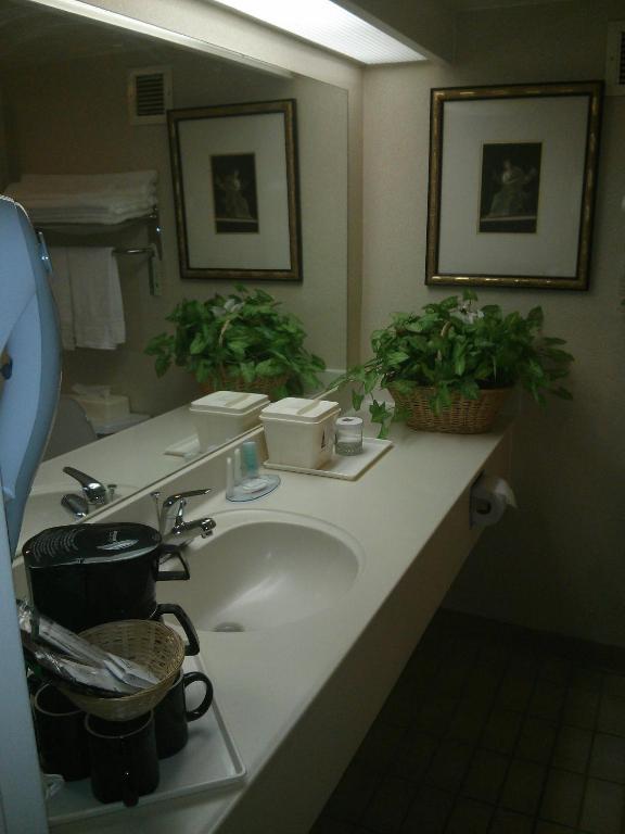 The Clarion & Conference Center Hotel